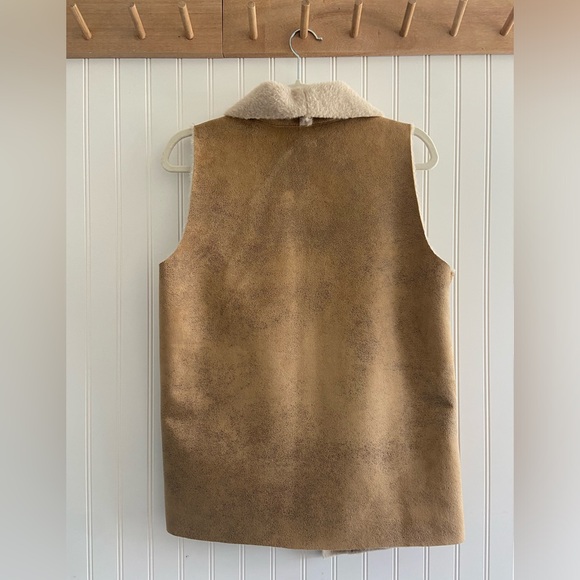 Ecoté Urban Outfitters Faux Sherpa Cabincore Vest Soft Pockets Boho Western M - Picture 8 of 11